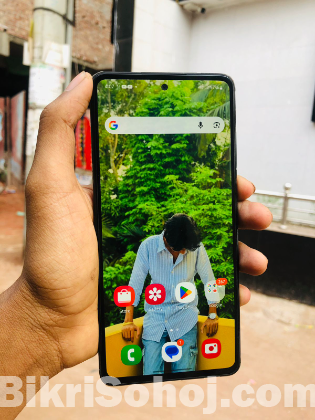 Samsung galaxy a72 (8/256)